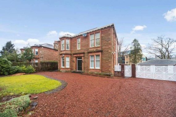 5 Bedroom Detached